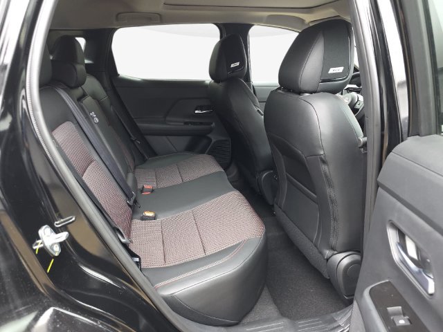 New 2027 Nissan Kicks SR w/ SR Premium Package FWD image 38