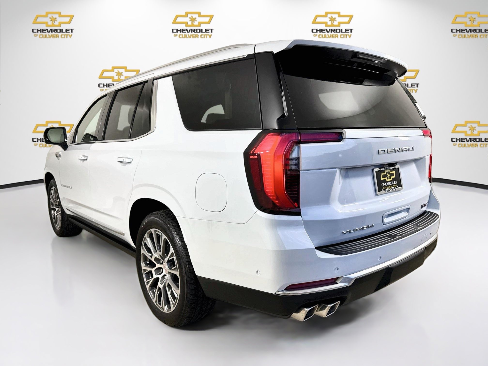 Used 2026 GMC Yukon Denali w/ Sun & Power Step Package RWD image 6