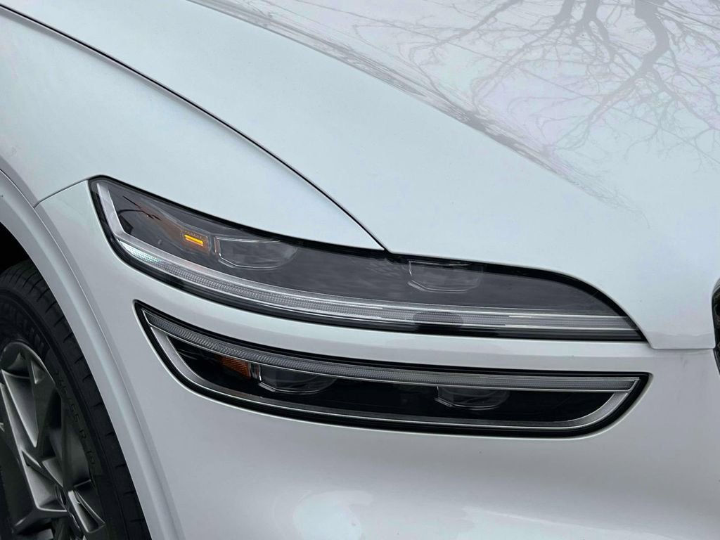 Certified 2023 Genesis GV70 2.5T Select w/ Select Package image 10