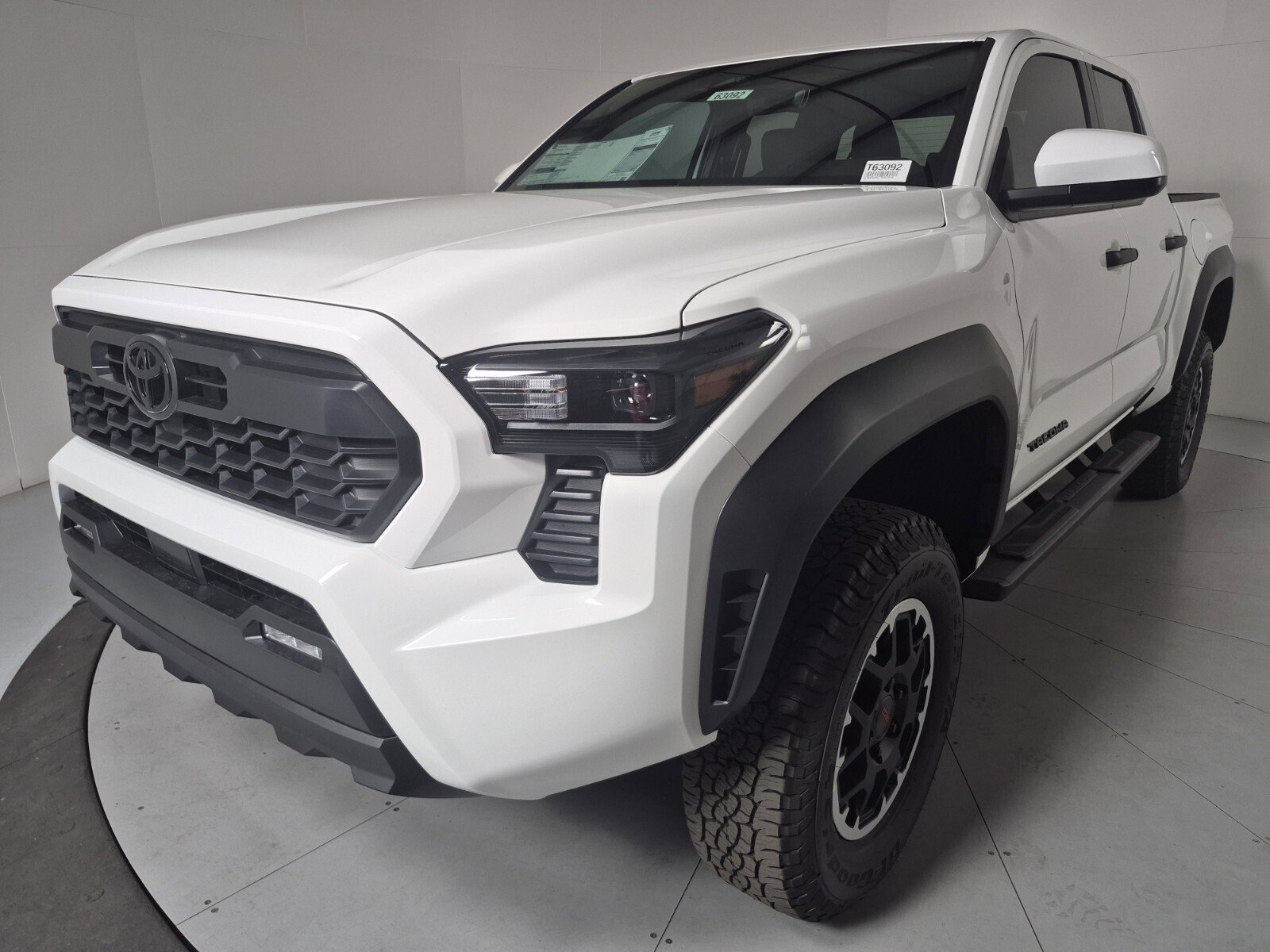 New 2026 Toyota Tacoma TRD Off-Road AWD/4WD image 1