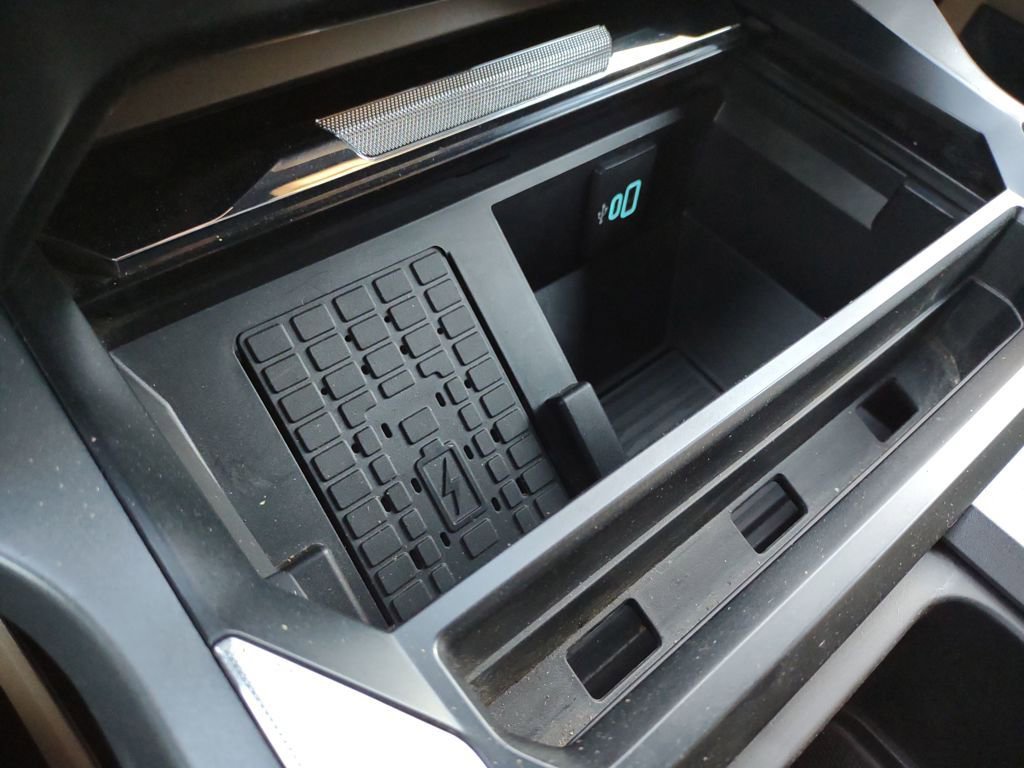 Used 2024 Ford F350 Lariat image 34