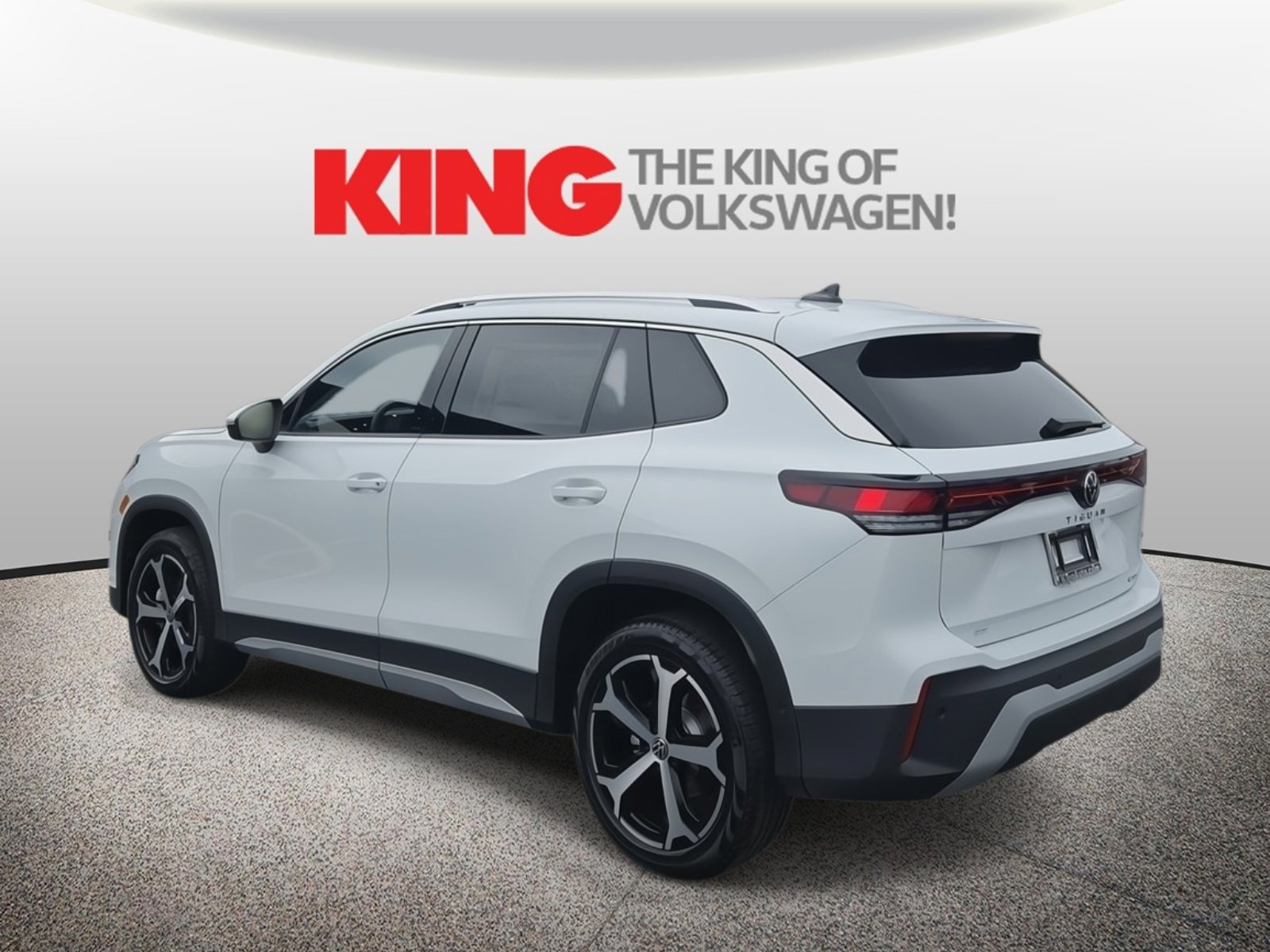 New 2026 Volkswagen Tiguan SE image 6