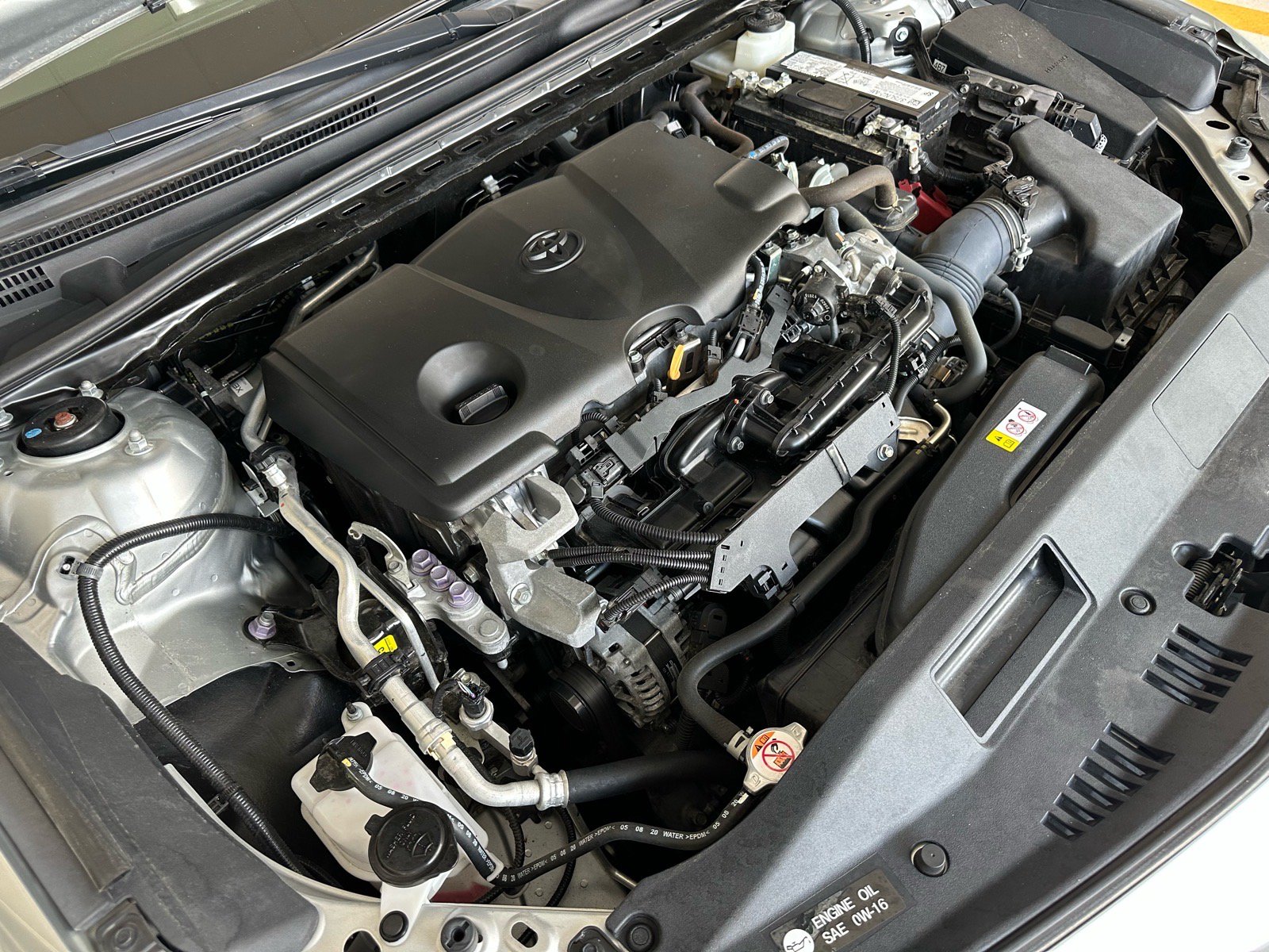 Used 2021 Toyota Camry XSE FWD image 14