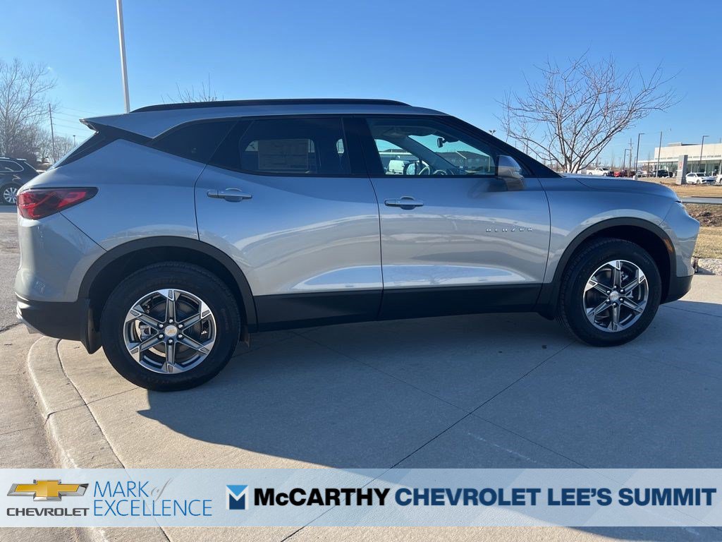 New 2026 Chevrolet Blazer LT w/ Convenience Package FWD image 9