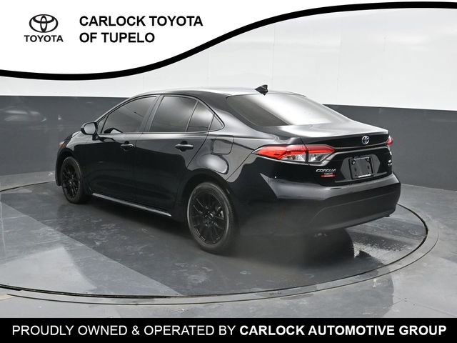 Used 2025 Toyota Corolla LE FWD image 10