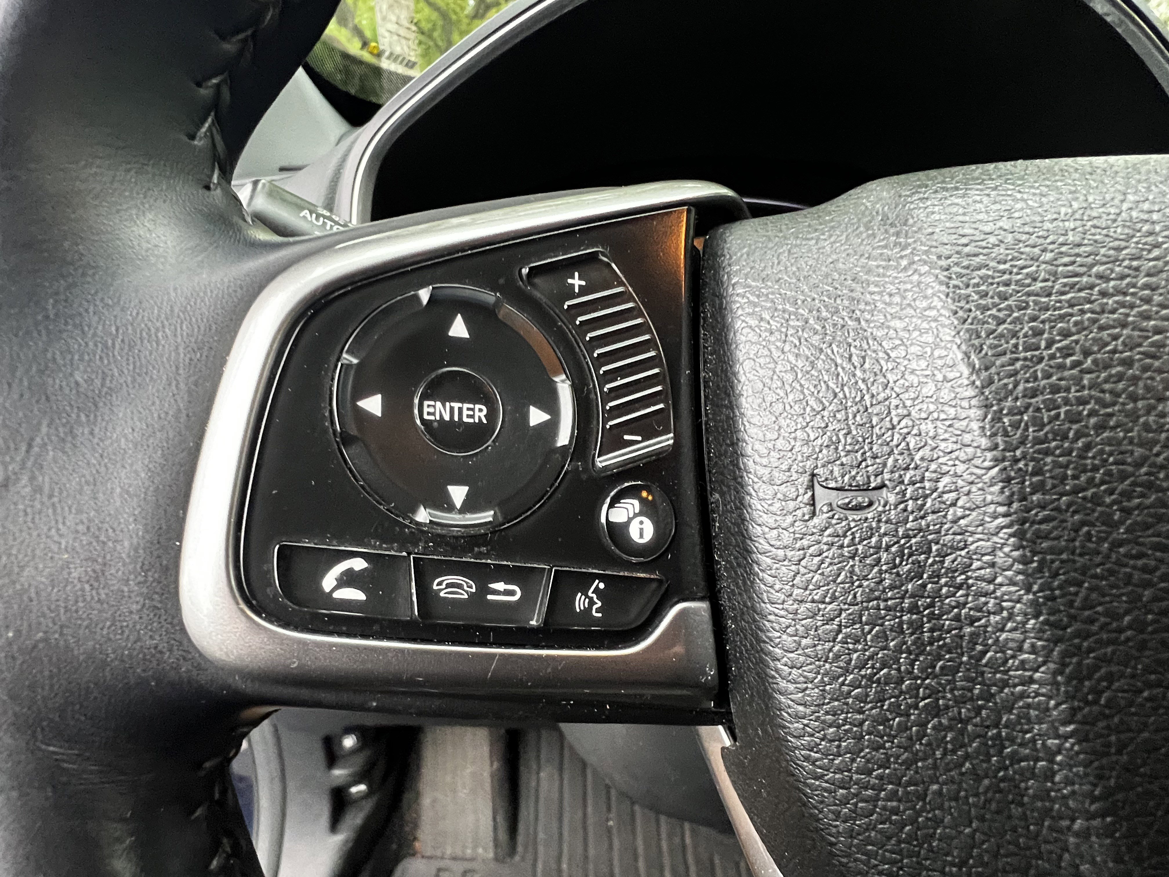 Used 2017 Honda CR-V Touring image 19