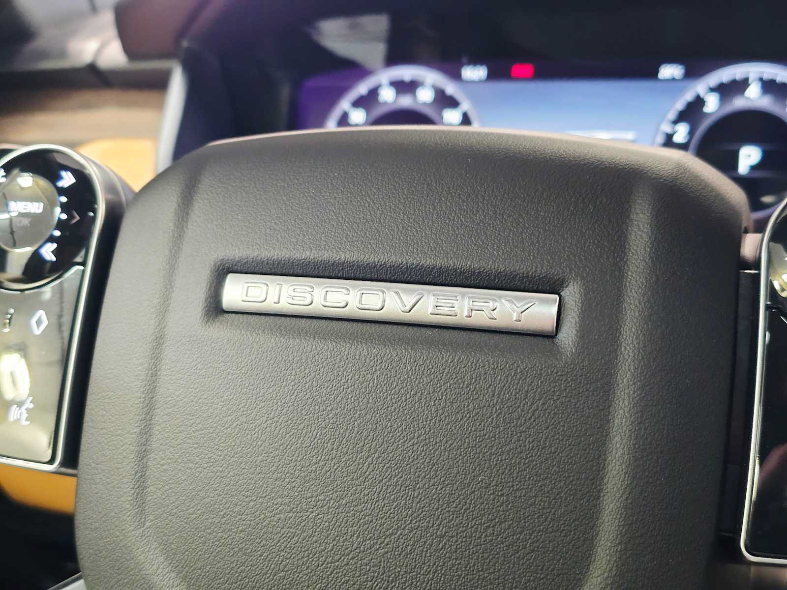 Used 2020 Land Rover Discovery HSE Luxury AWD/4WD image 22