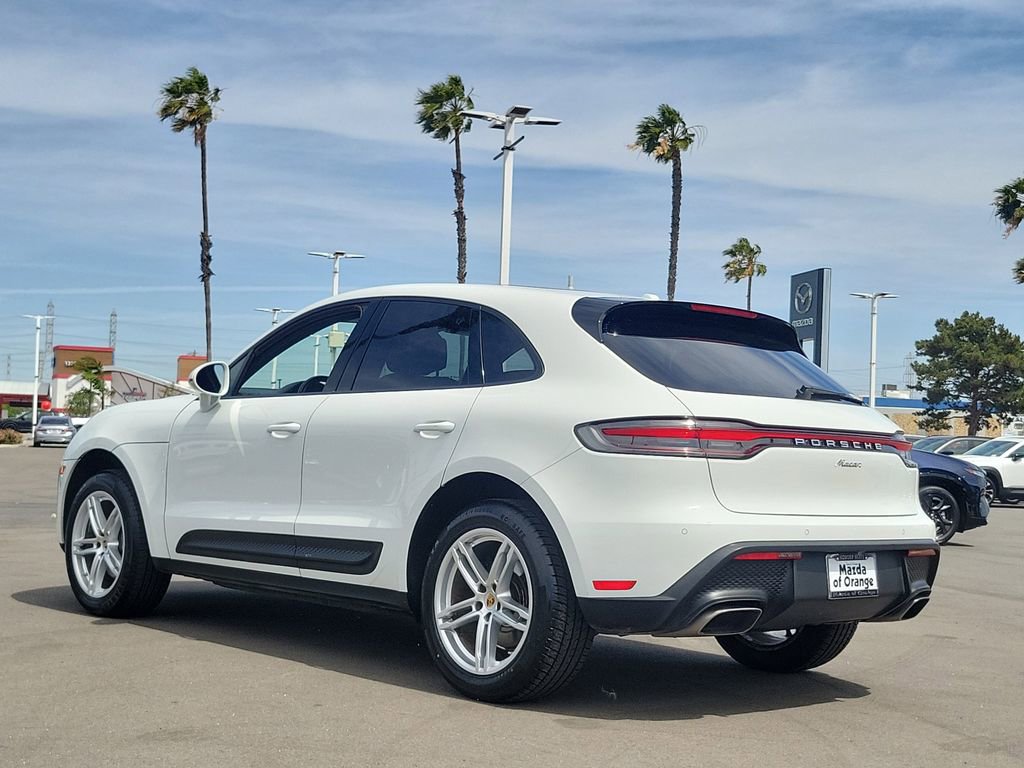 Used 2024 Porsche Macan AWD/4WD image 2