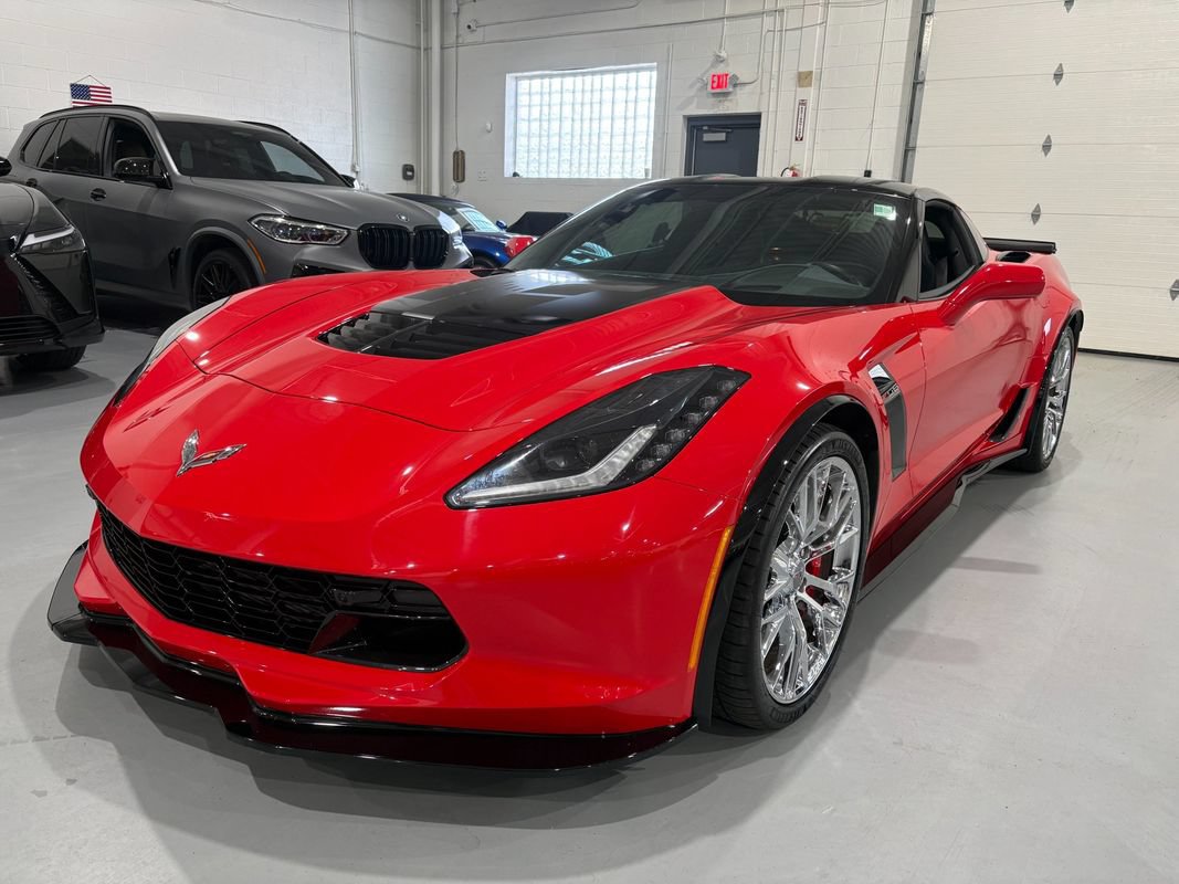 Used 2016 Chevrolet Corvette Z06 w/ 2LZ Preferred Equipment Group RWD image 3