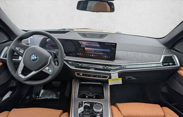 New 2026 BMW X5 xDrive50e w/ Climate Comfort Package AWD/4WD image 14