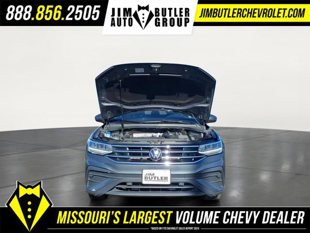 Used 2024 Volkswagen Tiguan SE AWD/4WD image 23