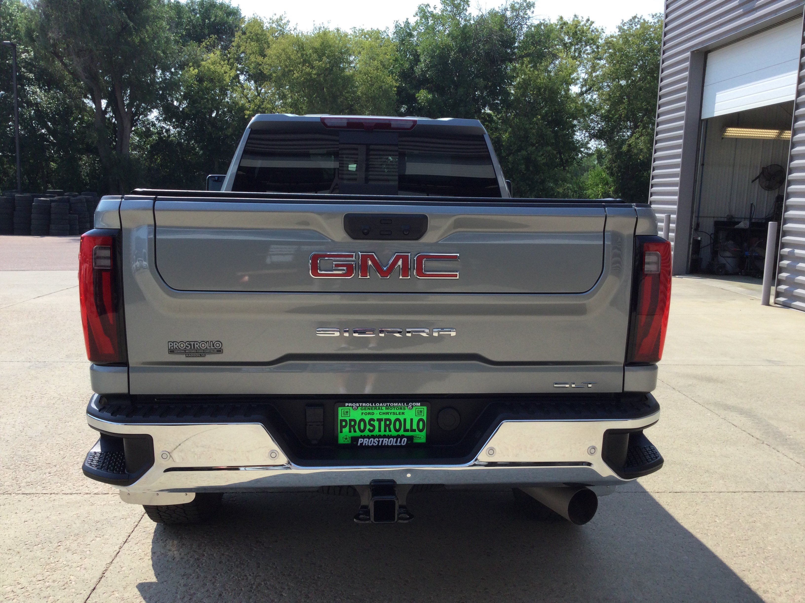Used 2024 GMC Sierra 3500 SLT w/ SLT Premium Package AWD/4WD image 6