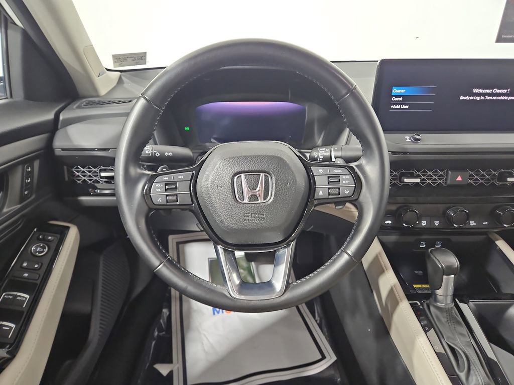 Used 2023 Honda Accord Touring image 13