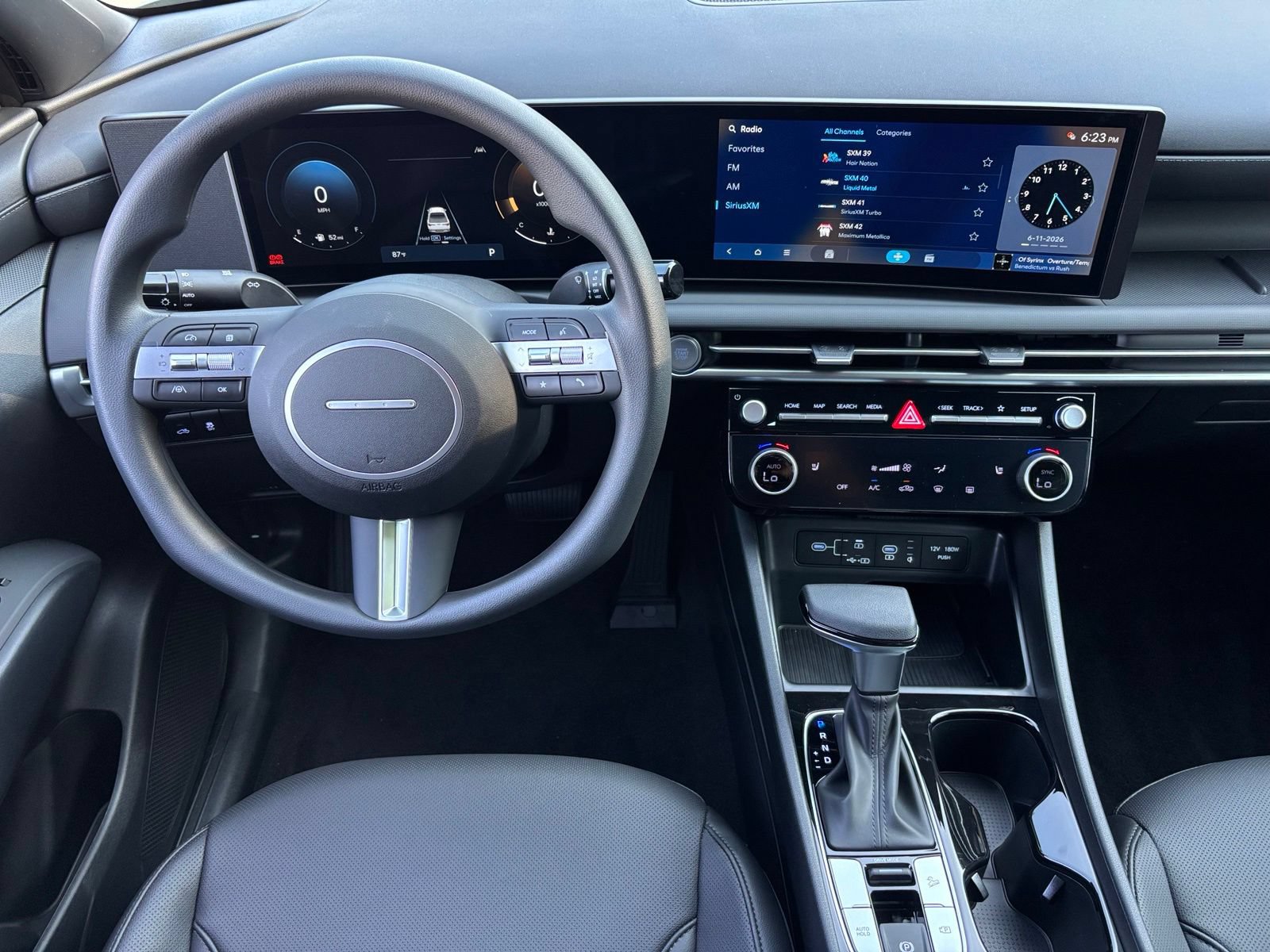 New 2026 Hyundai Santa Cruz SEL FWD image 17
