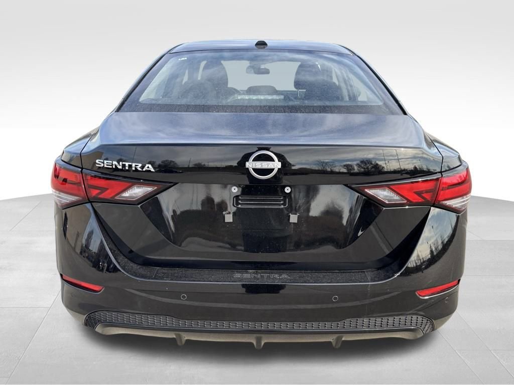 Used 2025 Nissan Sentra SV image 5