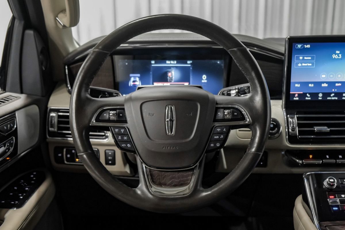 Used 2022 Lincoln Navigator L Reserve AWD/4WD image 15