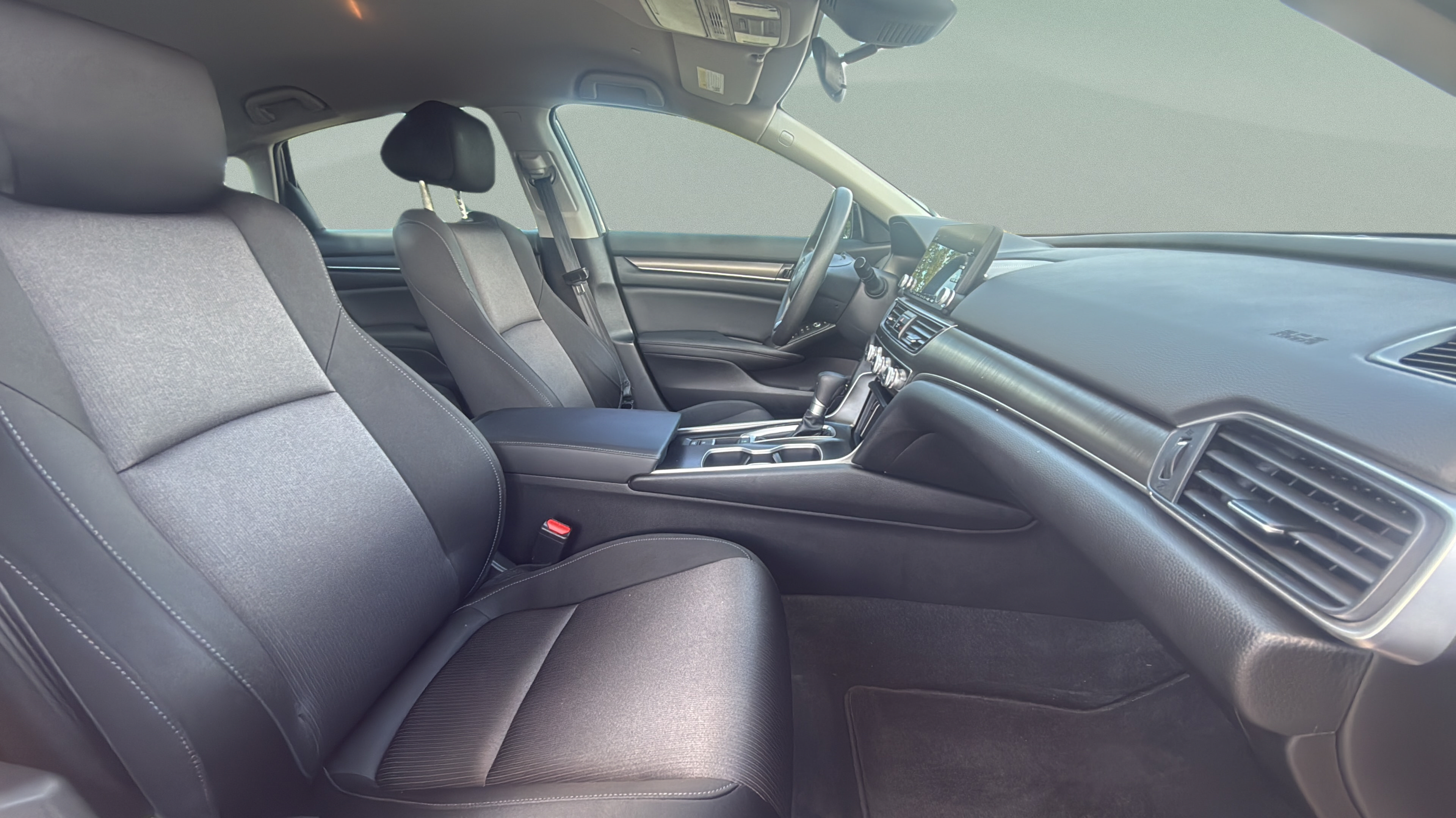 Used 2020 Honda Accord LX image 31