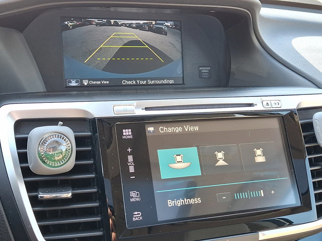 Used 2017 Honda Accord EX-L image 18