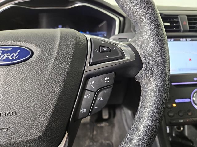 Used 2019 Ford Fusion Titanium image 23