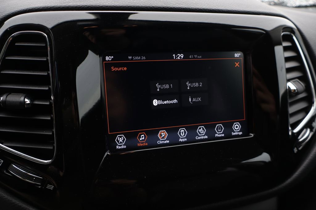 Used 2020 Jeep Compass Latitude image 19