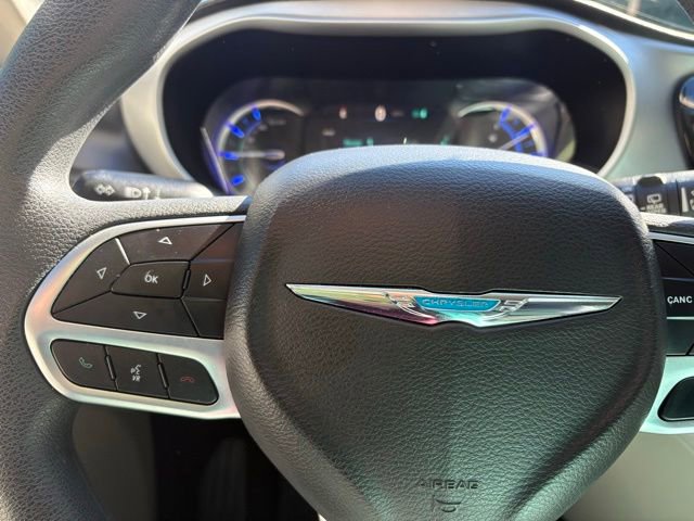 Used 2018 Chrysler Pacifica Touring Plus image 18