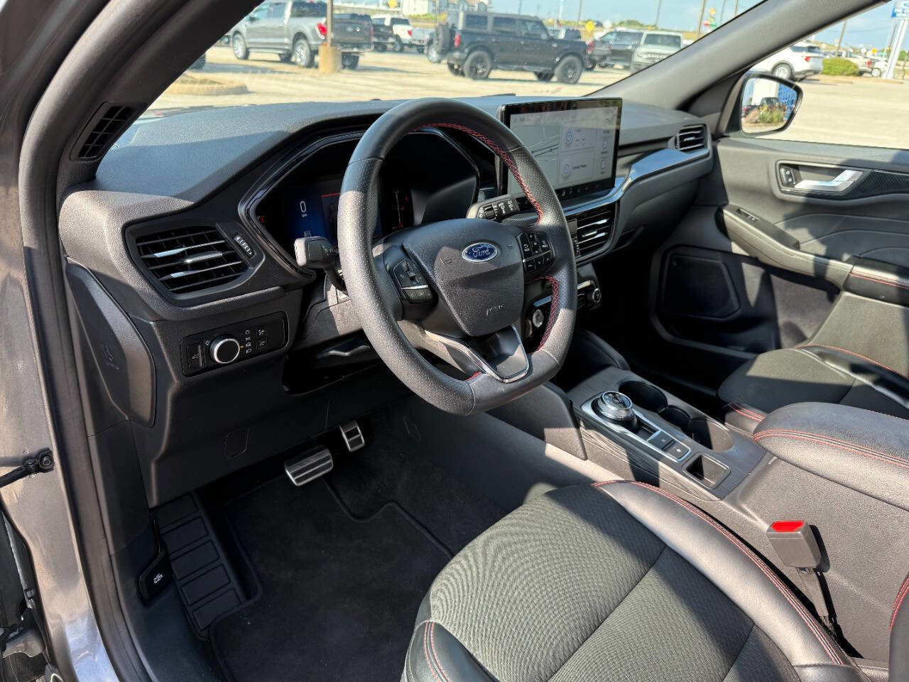 Used 2024 Ford Escape ST-Line w/ Tech Pack #1 FWD image 10