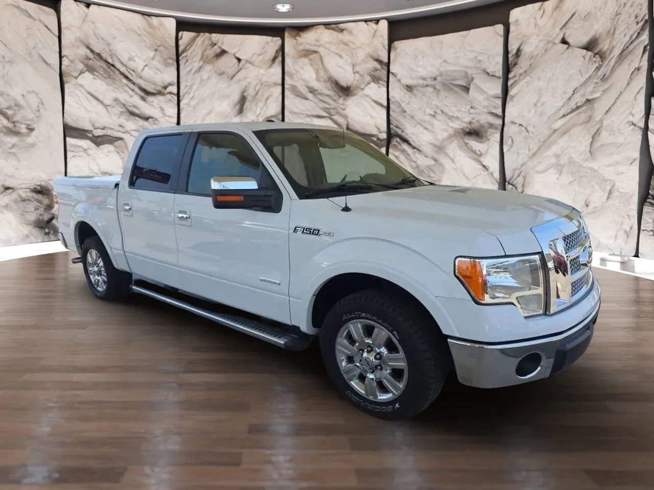 Used 2011 Ford F150 Lariat w/ Lariat Chrome Pkg RWD image 9