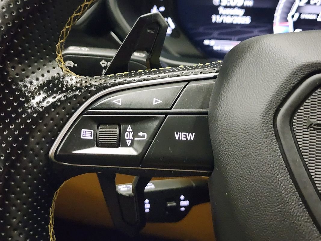 Used 2019 Lamborghini Urus image 26