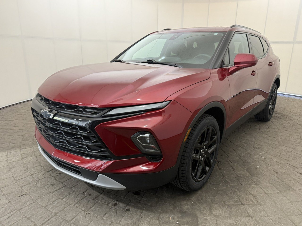 Used 2023 Chevrolet Blazer LT w/ Convenience Package AWD/4WD image 3