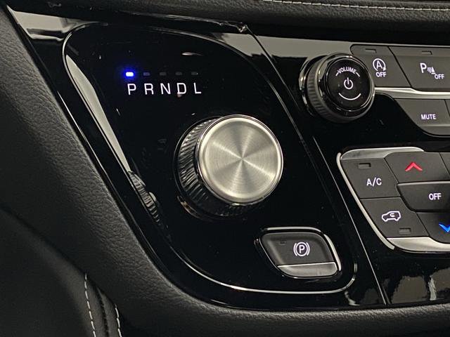 New 2026 Chrysler Pacifica Limited w/ S Appearance Package image 22