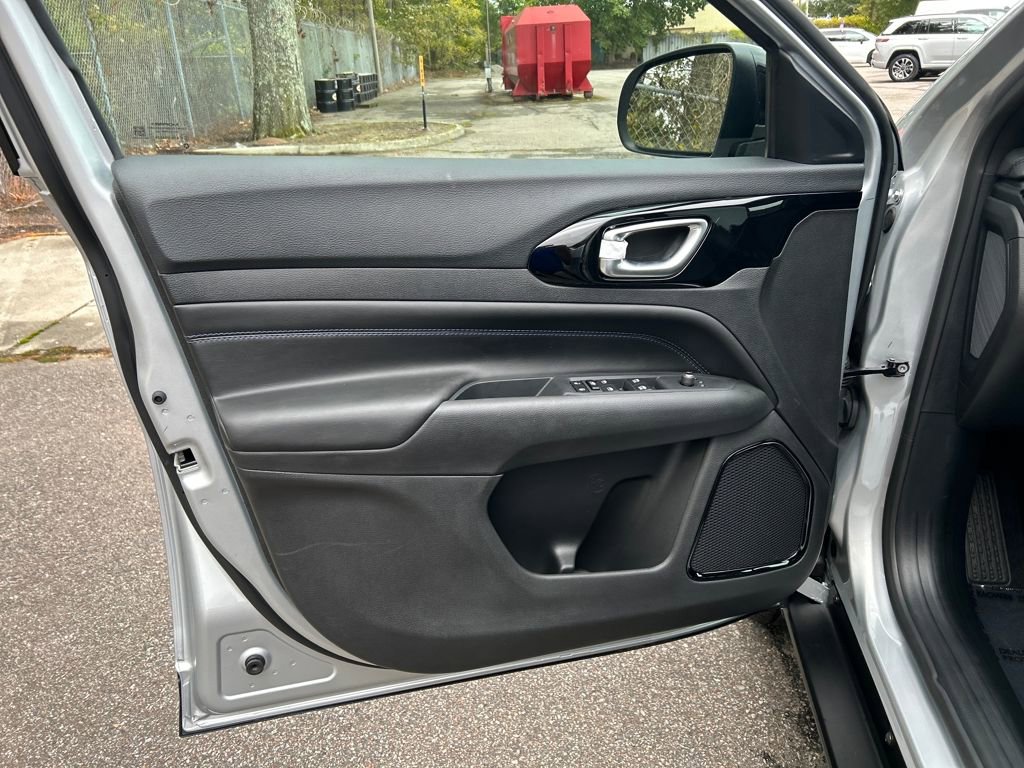 New 2026 Jeep Compass Latitude w/ Quick Order Package 29K image 12