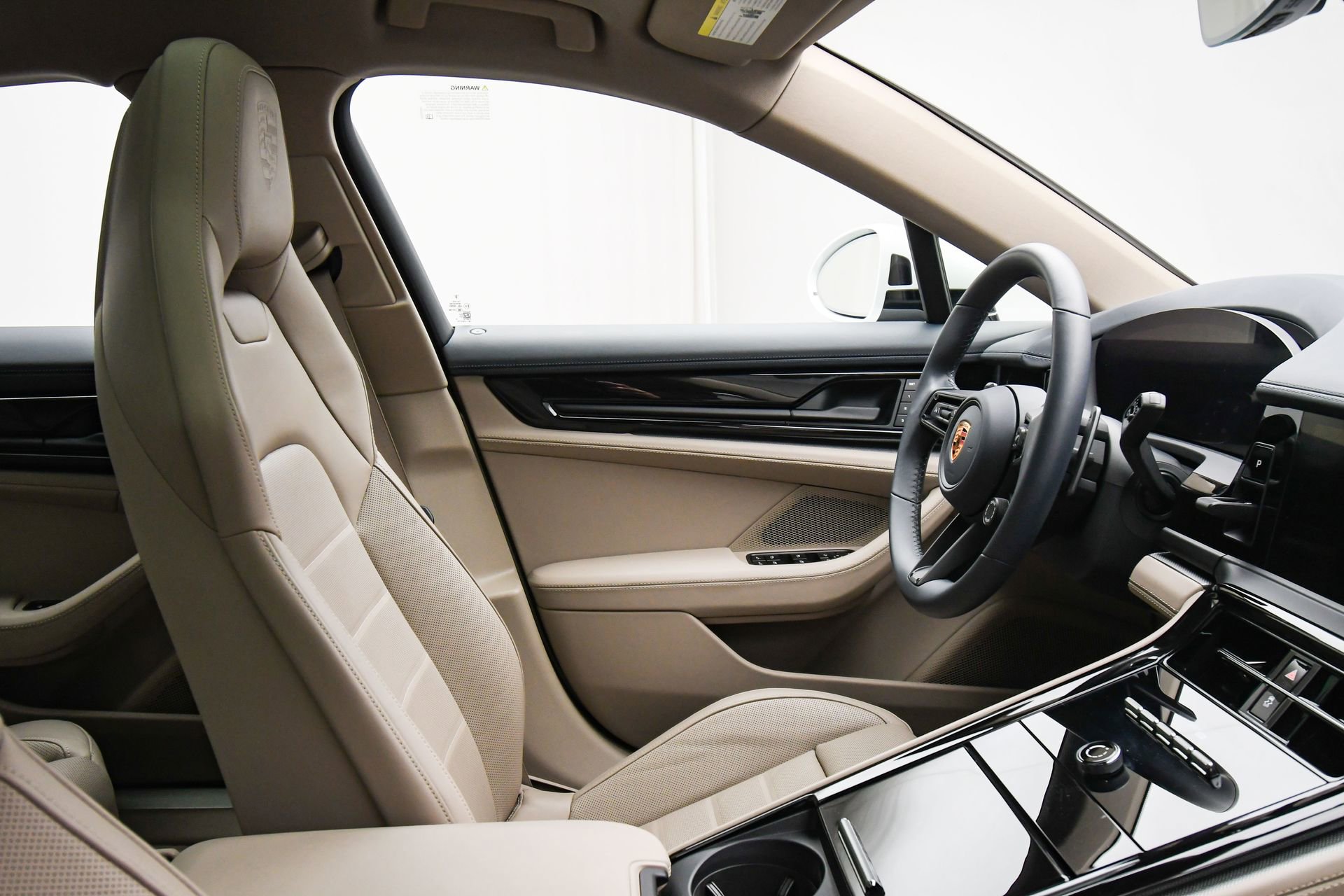 Used 2025 Porsche Panamera 4 image 49