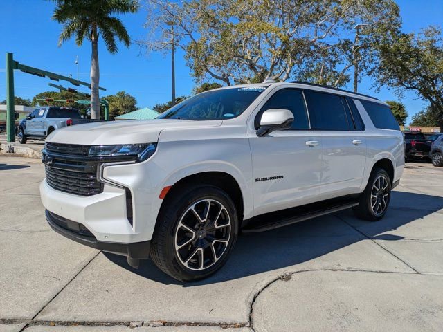 Used 2023 Chevrolet Suburban RST w/ Luxury Package image 7