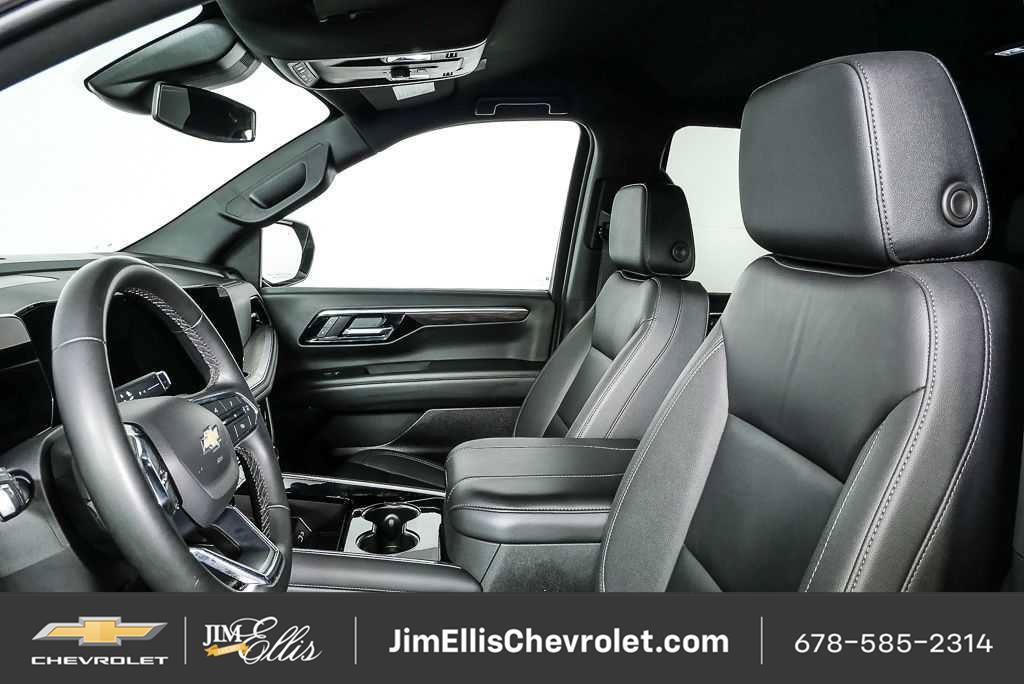 Certified 2025 Chevrolet Tahoe LT RWD image 5