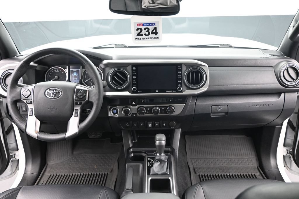 Used 2023 Toyota Tacoma Limited AWD/4WD image 22