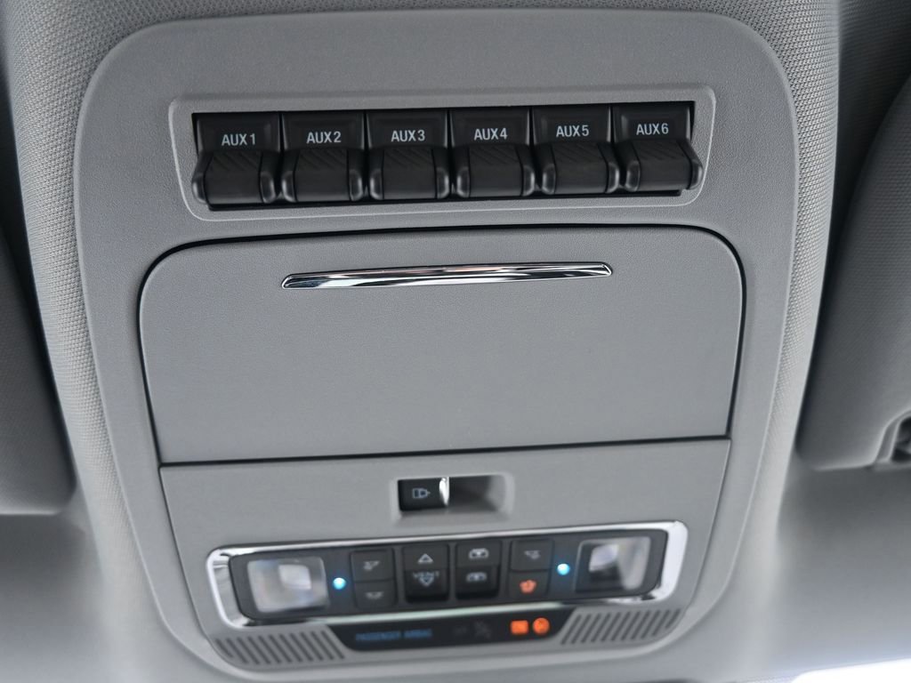 New 2025 Ford F350 Lariat w/ Lariat Ultimate Package image 45