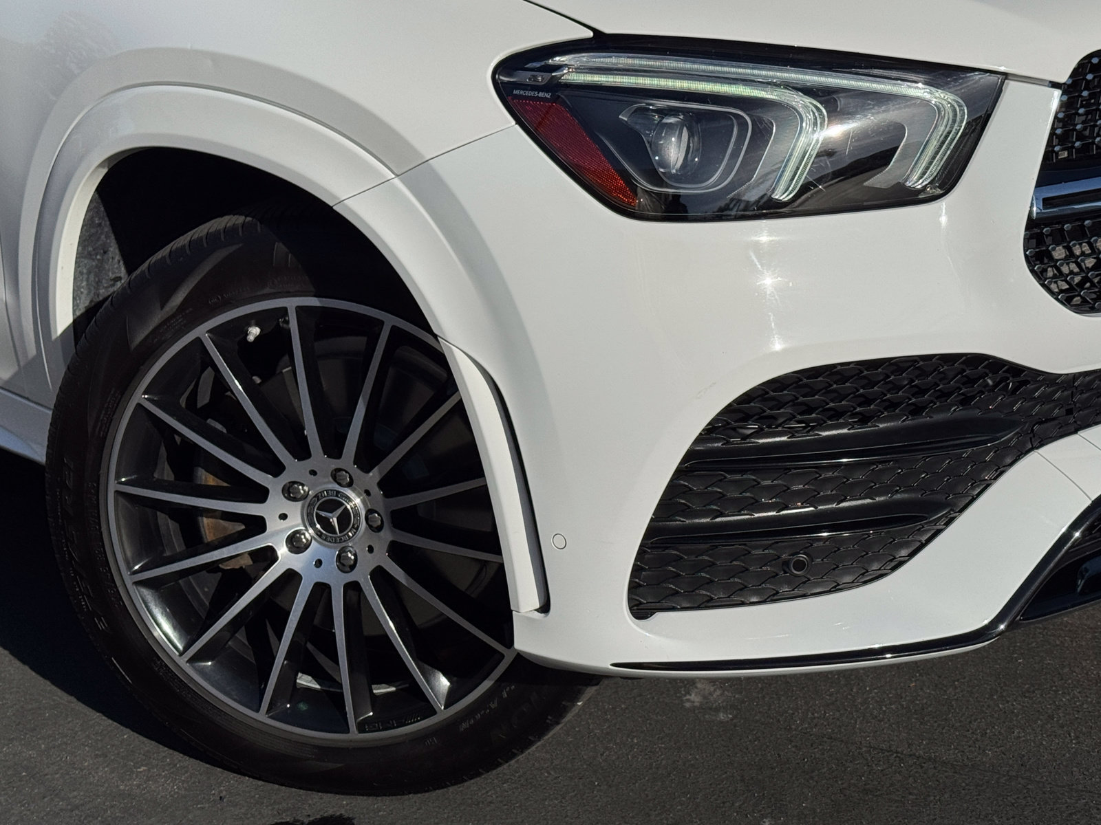Used 2022 Mercedes-Benz GLE 450 4MATIC image 2