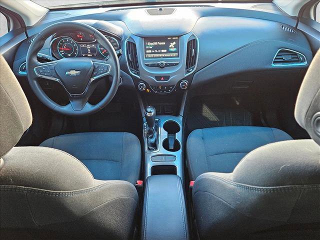 Used 2018 Chevrolet Cruze LT w/ Convenience Package image 17