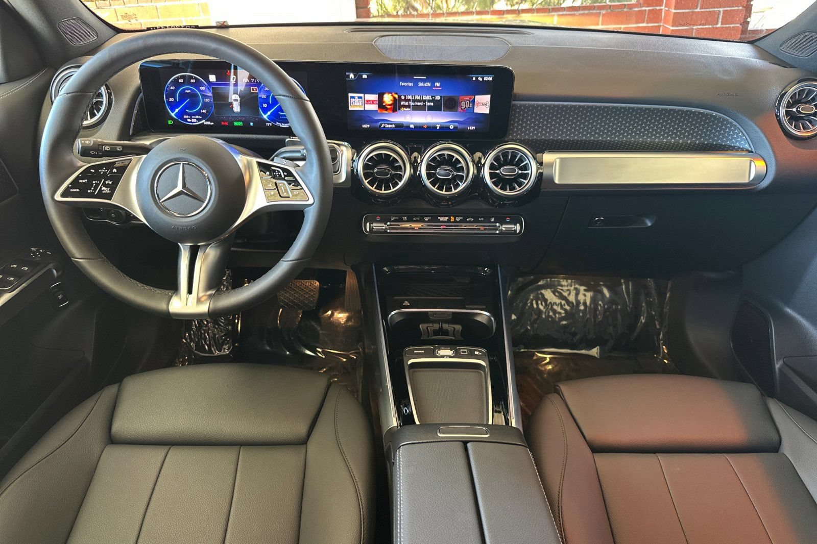 Certified 2025 Mercedes-Benz EQB 250+ image 17