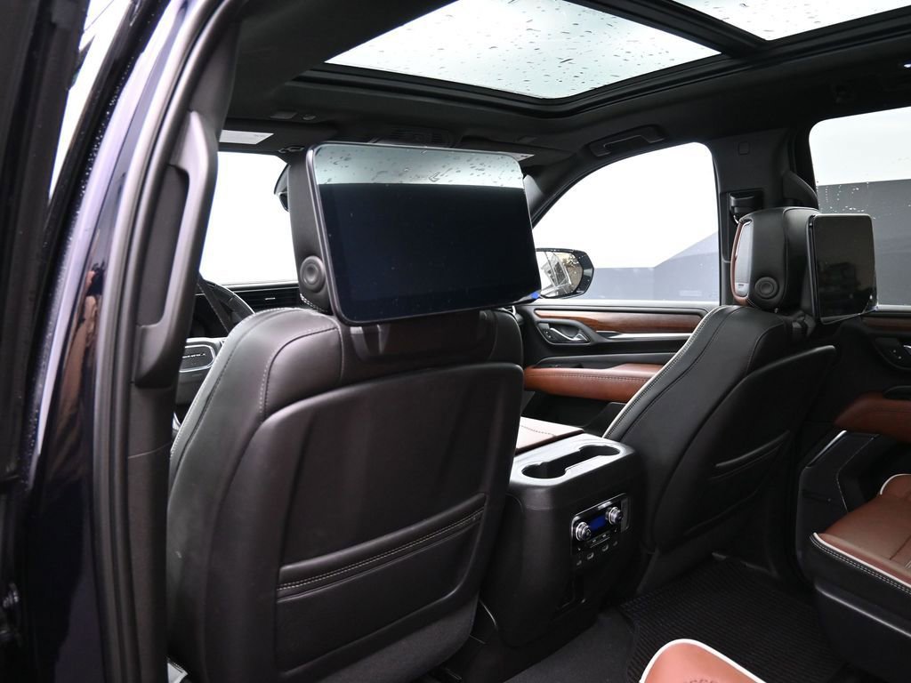 Used 2023 GMC Yukon XL Denali Ultimate image 24
