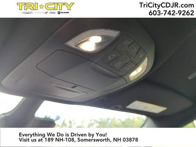 New 2026 Chrysler Voyager LX image 20