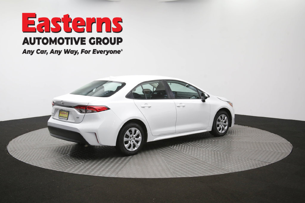 Used 2025 Toyota Corolla LE FWD image 39
