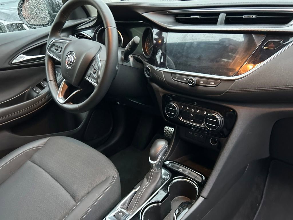Used 2023 Buick Encore GX Select w/ Sport Touring Package FWD image 9