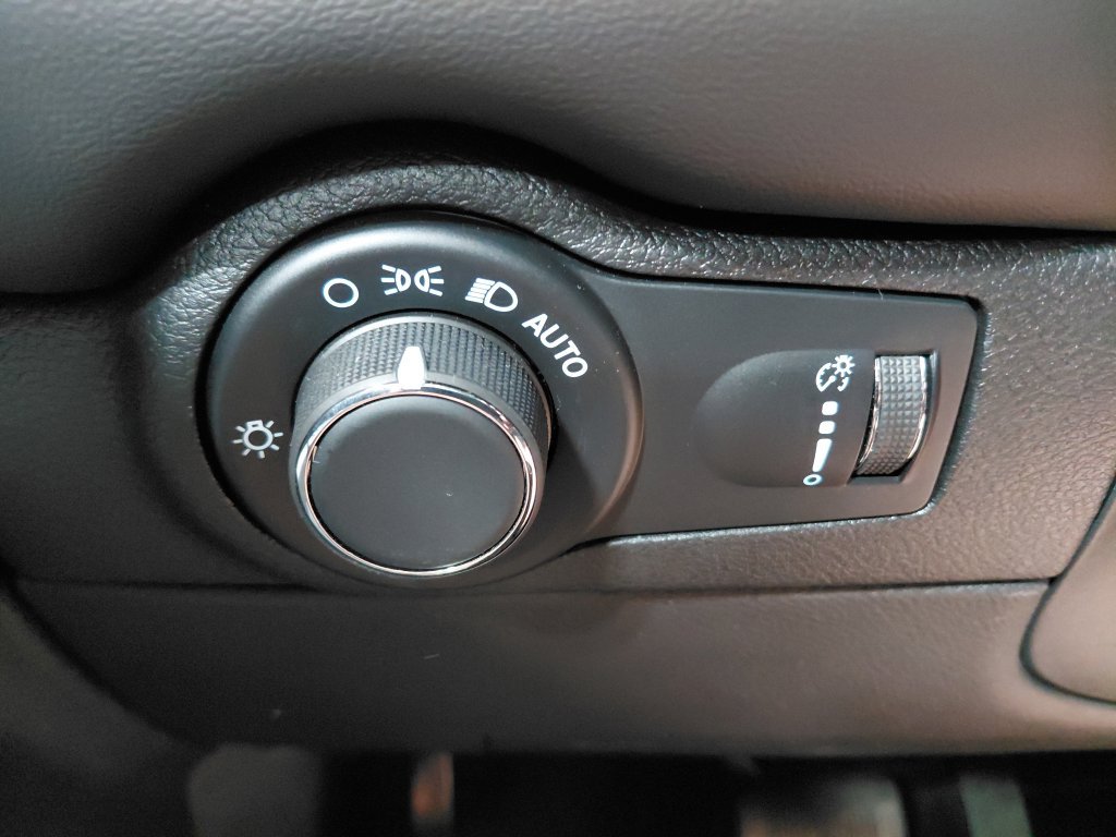 Used 2025 Dodge Durango GT AWD/4WD image 39