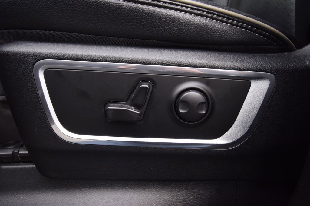 Used 2023 RAM 1500 Laramie image 30