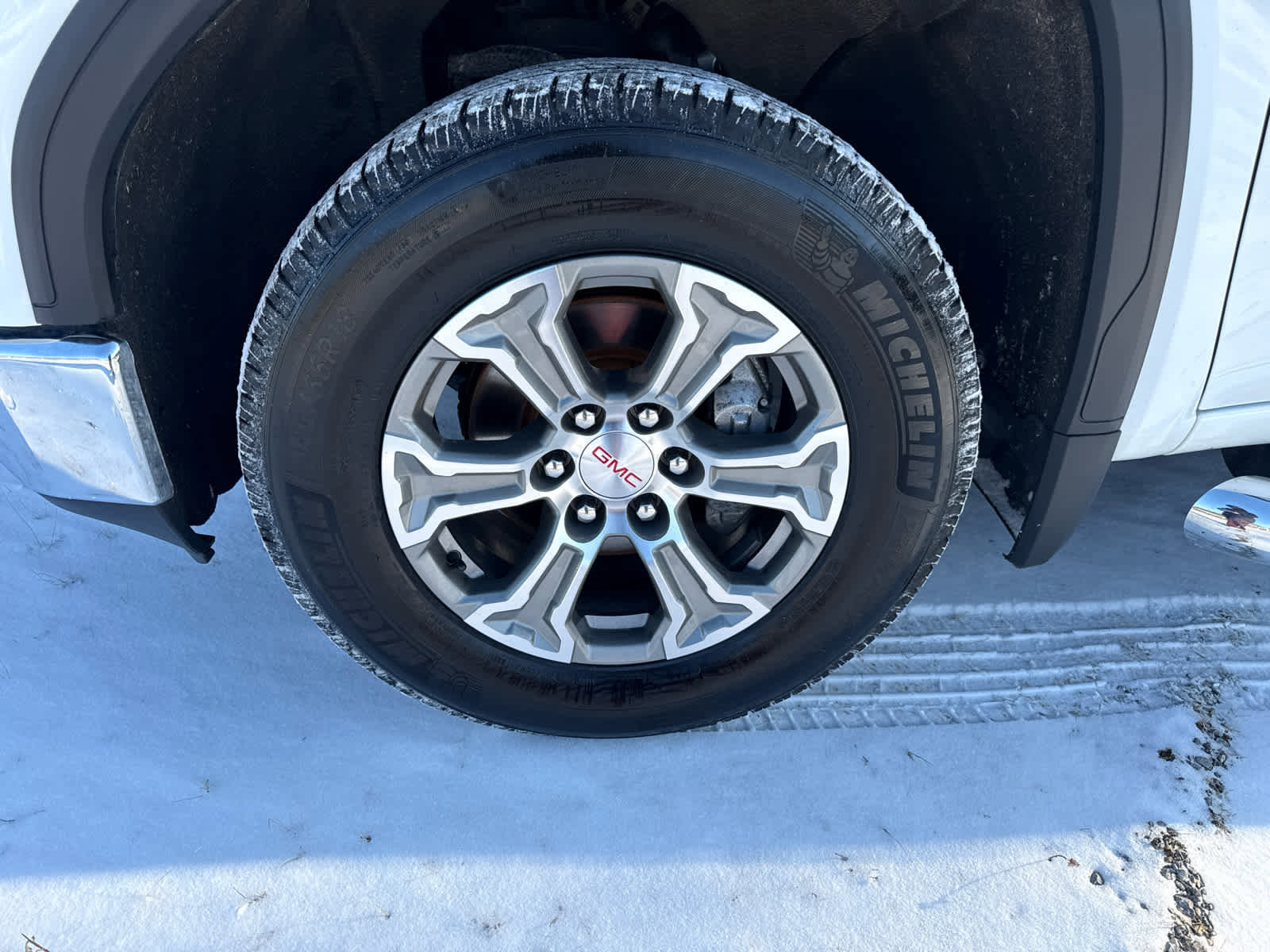 Used 2021 GMC Sierra 1500 SLT image 3