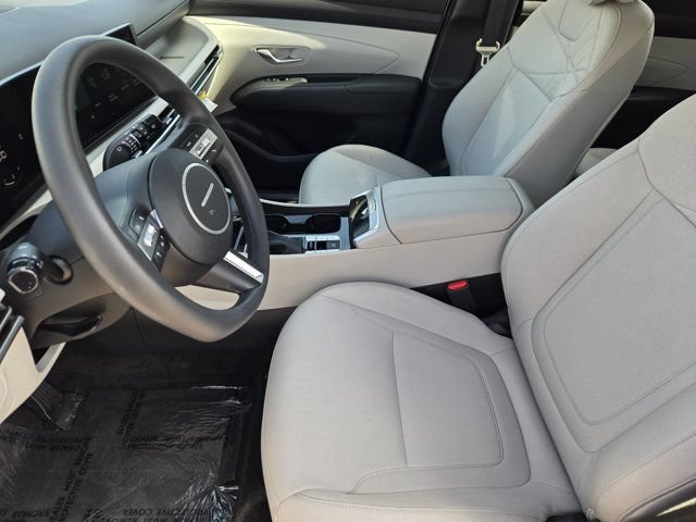 Used 2026 Hyundai Tucson SE FWD image 12