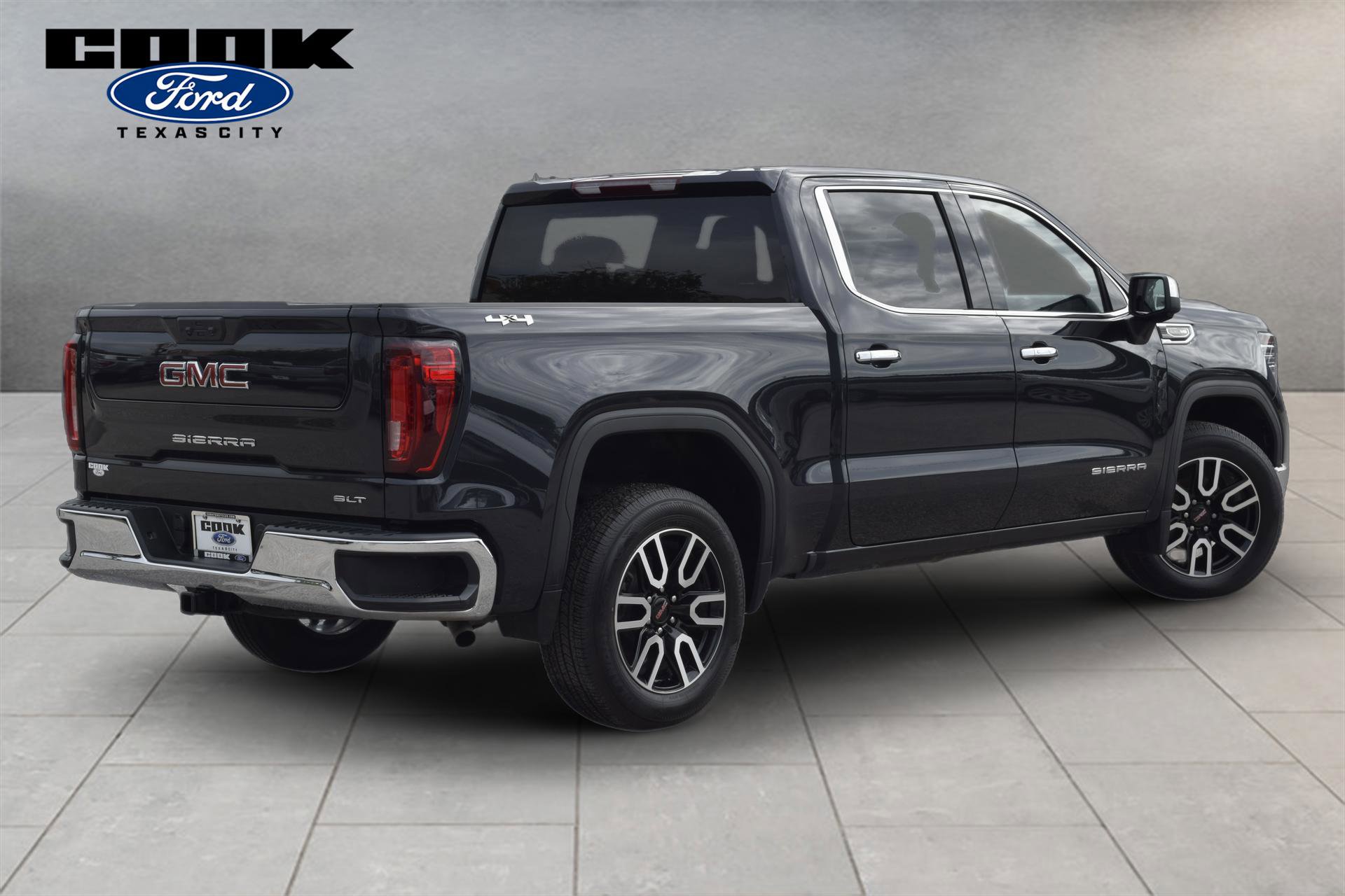 Used 2026 GMC Sierra 1500 SLT AWD/4WD image 4