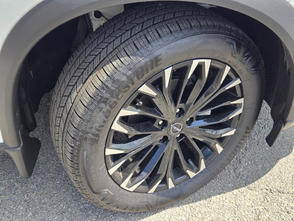 New 2026 Nissan Rogue Dark Armor FWD image 6