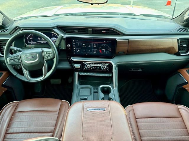 Used 2025 GMC Sierra 2500 Denali Ultimate image 25